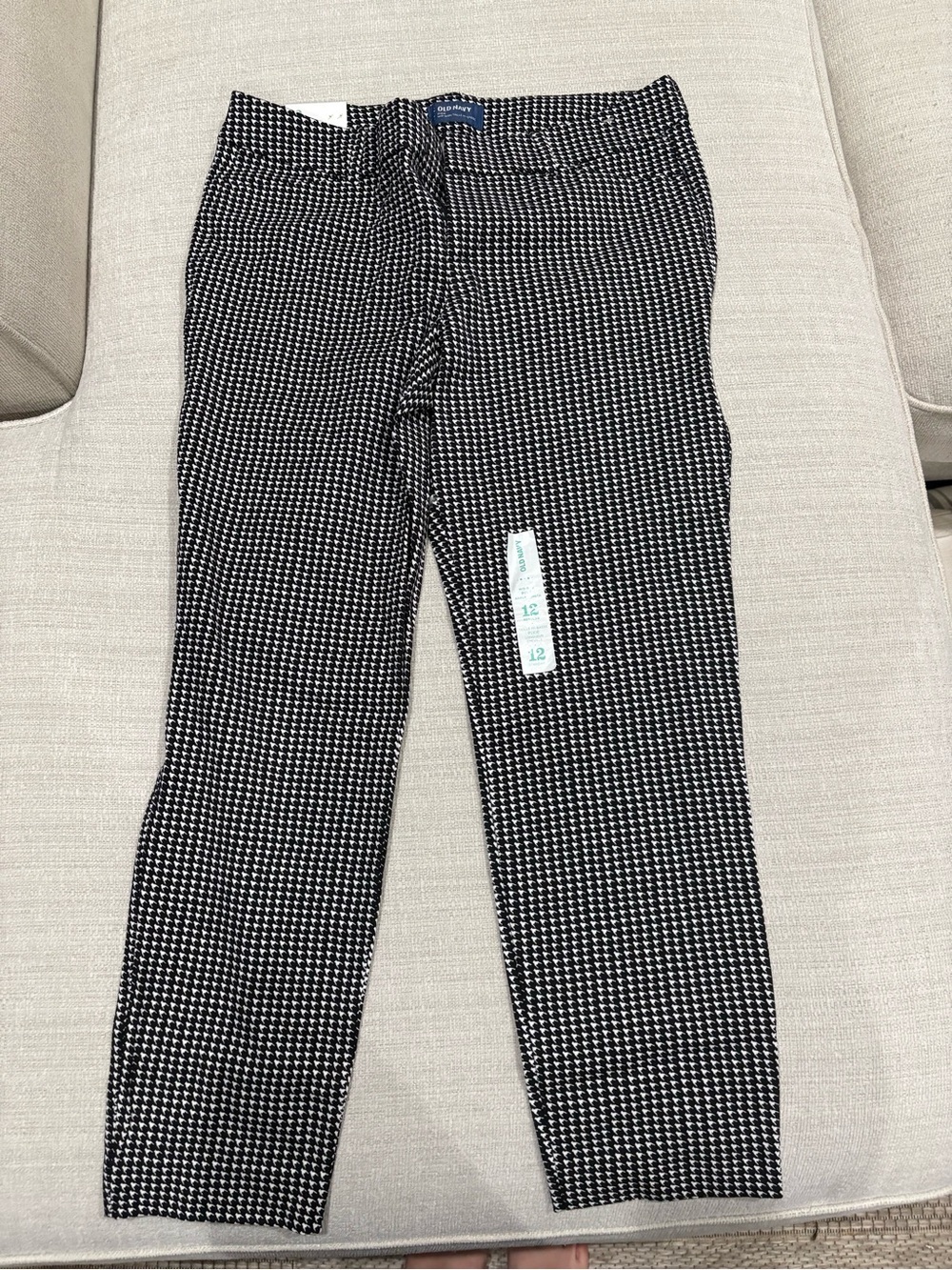 Old Navy Black & White Cropped Houndstooth Ankle Pants